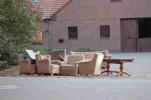 Furniture removal services/ furniture removal in ladera ranch/ furniture removal in laguna hills
