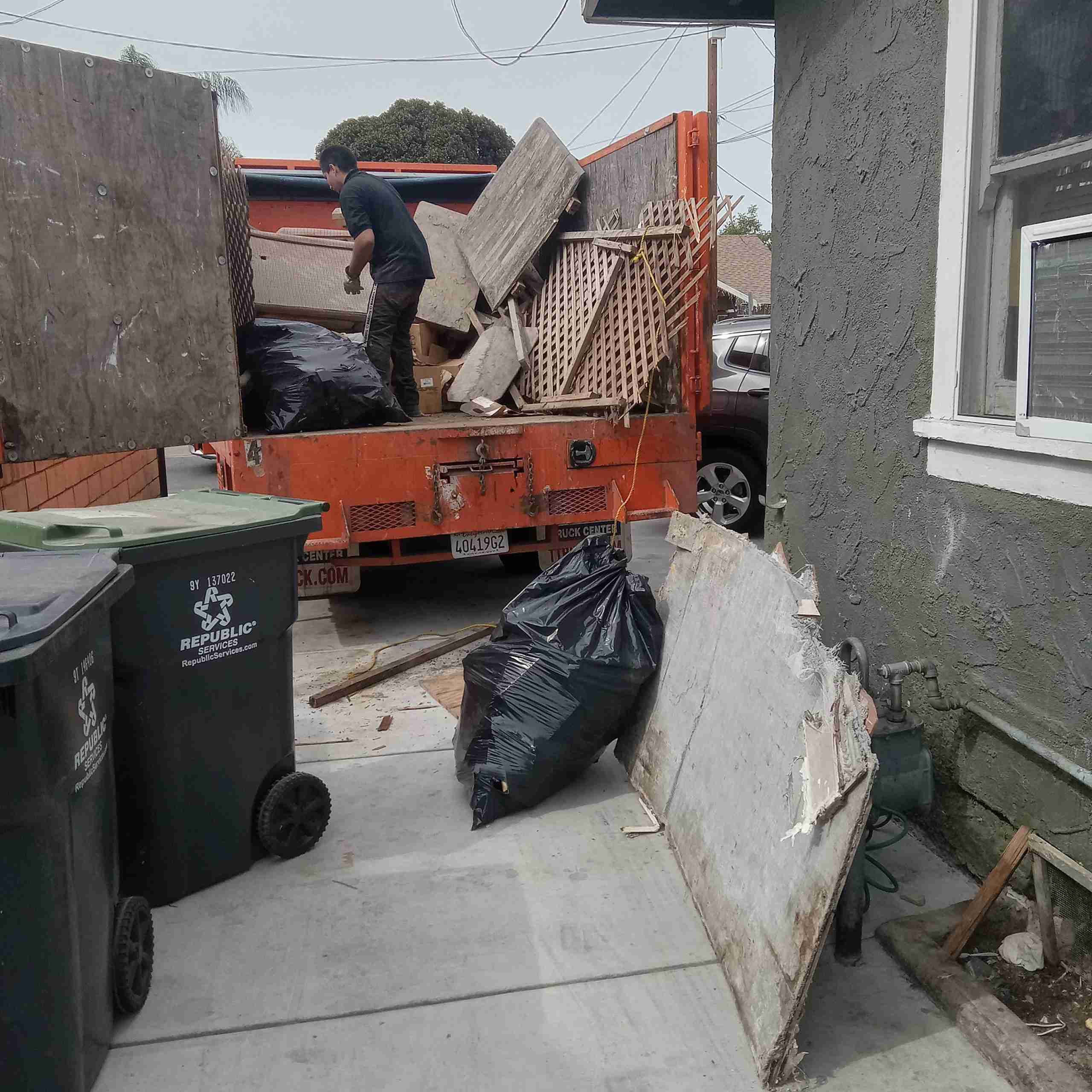 Junk Removal In Cypress CA junk-removal-services-in-cypress-ca