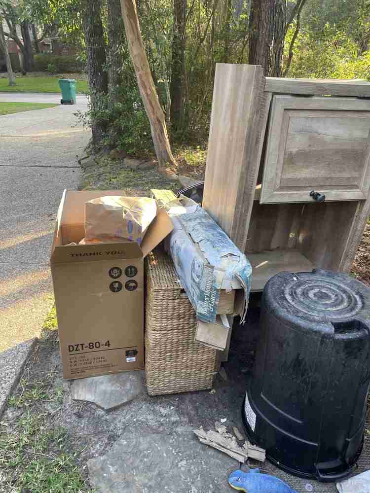 Junk removal services in Laguna Beach, CA.