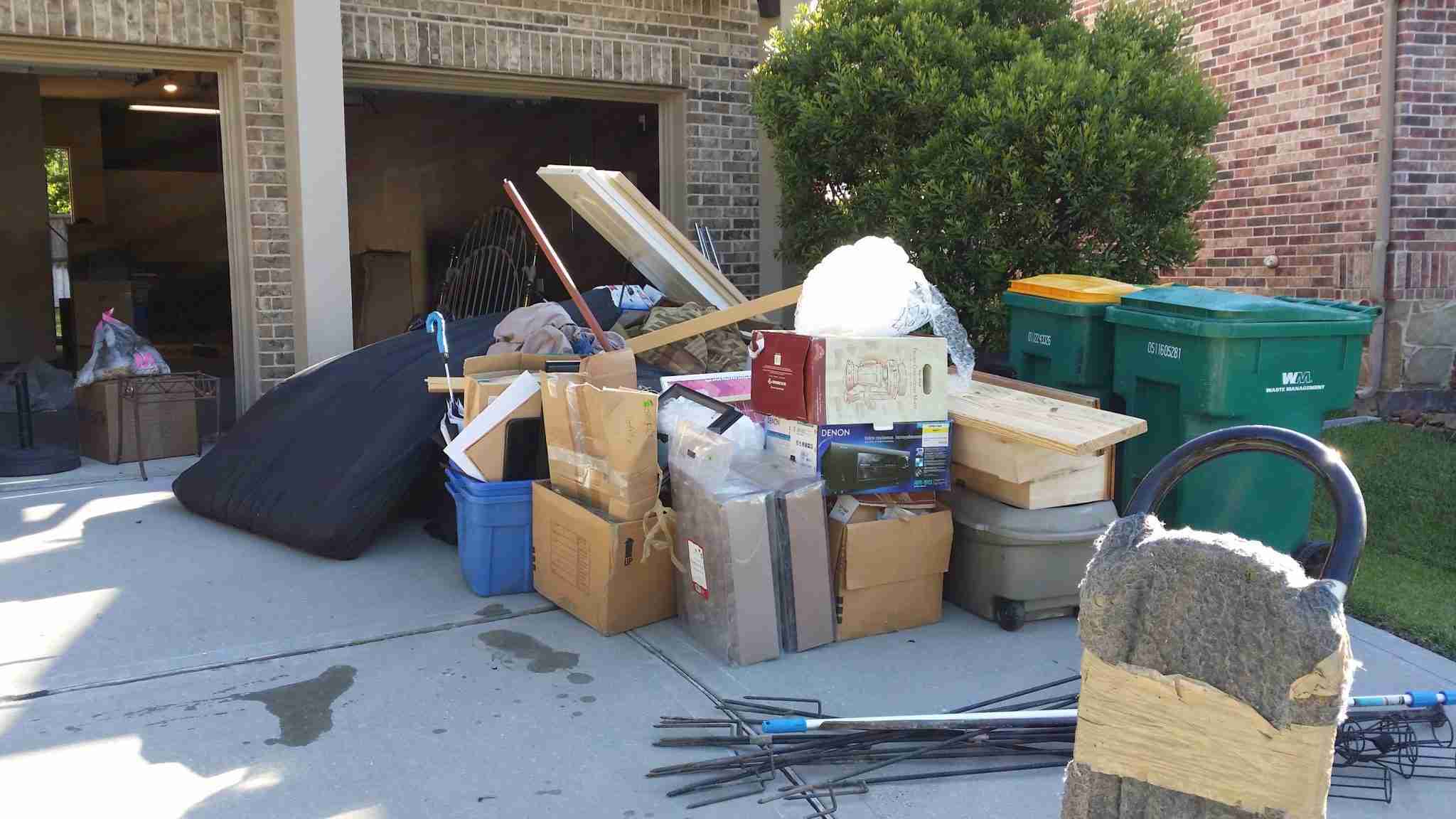 Junk Removal In Laguna Woods CA junk hauling services in Plancentia, CA.