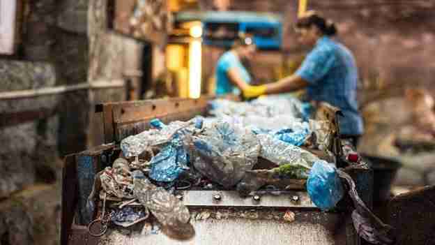 Top 10 Benefits of Hiring a Professional Junk Removal Support local businesses