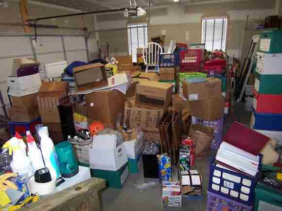 Tips for an Eco-Friendly Garage Sale to Reduce Waste and Maximize Sustainability simple ways to decluttere your garage