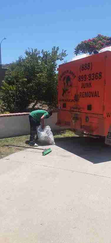 About US Junk Hauling near me