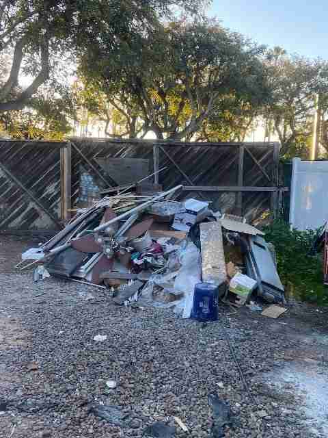 junk-removal-services-in-la-habra-ca