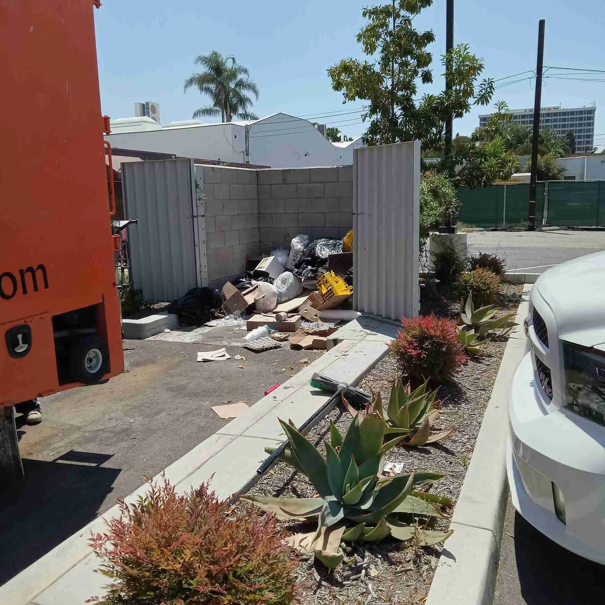 Trash Hauling Near Me: Reliable and Efficient Local Services Explained Trash Hauling Near Me